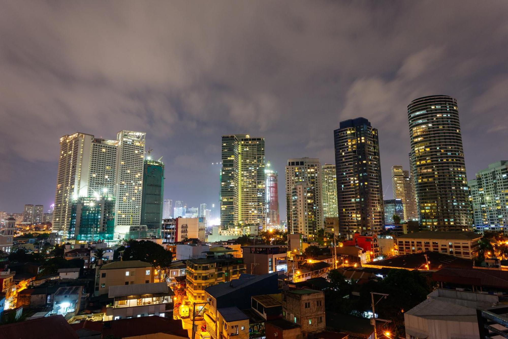 סן פדרו מקאטי Nest Nano Suites Poblacion - Makati מראה חיצוני תמונה